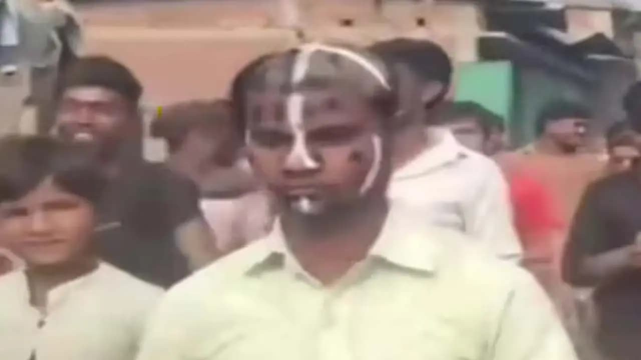 Villagers punish accused for misbehaving with speechless woman by shaving him and smearing lime and ink on his face