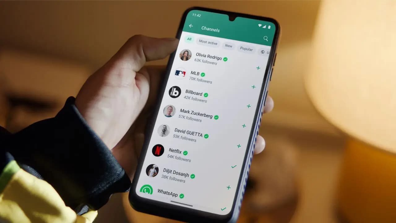 WhatsApp Launches New Sticker Suggestion Feature for iOS: How to Use the Emoji Shortcut