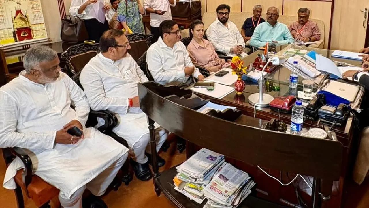 Koel Mallick, Rajeev Kumar and Babul Supriyo Receive Rajya Sabha Election Certificates