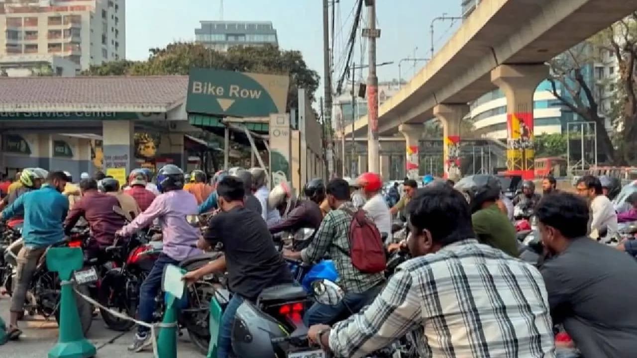 যুদ্ধে জেরবার দক্ষিন এশিয়া! বন্ধ সমস্ত স্কুল কলেজ, জ্বালানি বাঁচাতে তিন দেশে 'জরুরি' পদক্ষেপ