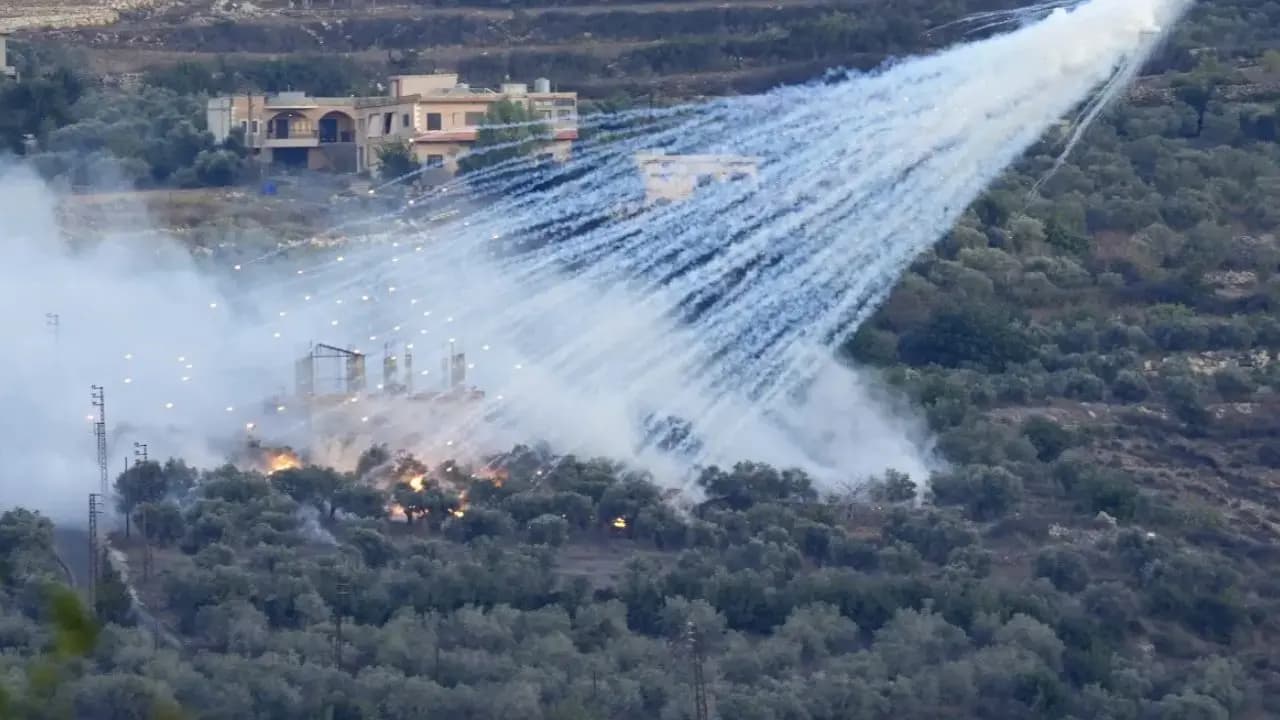 Human Rights Watch Accuses Israel of Using White Phosphorus in South Lebanon Residential Areas