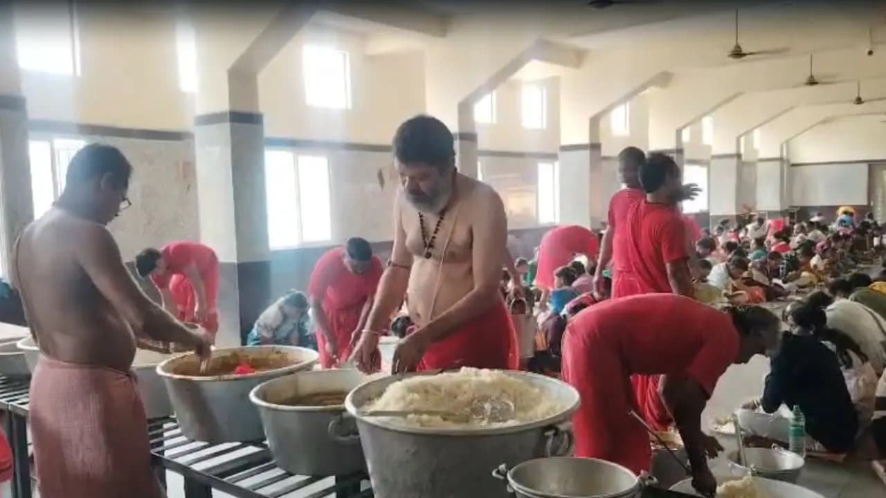 LPG Crisis: Tamluk’s Bargabhima Temple to Halt Bhog Distribution Amid Global Supply Shortage