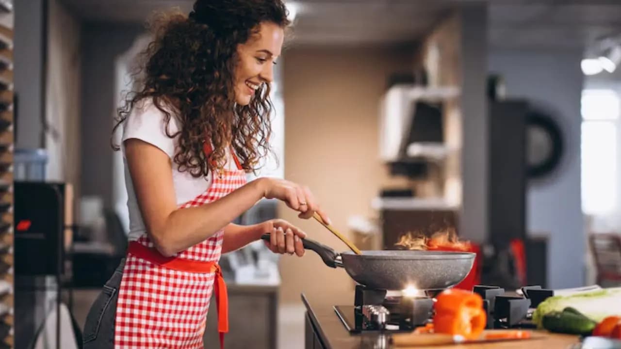 8 Ways to Save LPG: Stop These Common Mistakes to Make Gas Last Longer