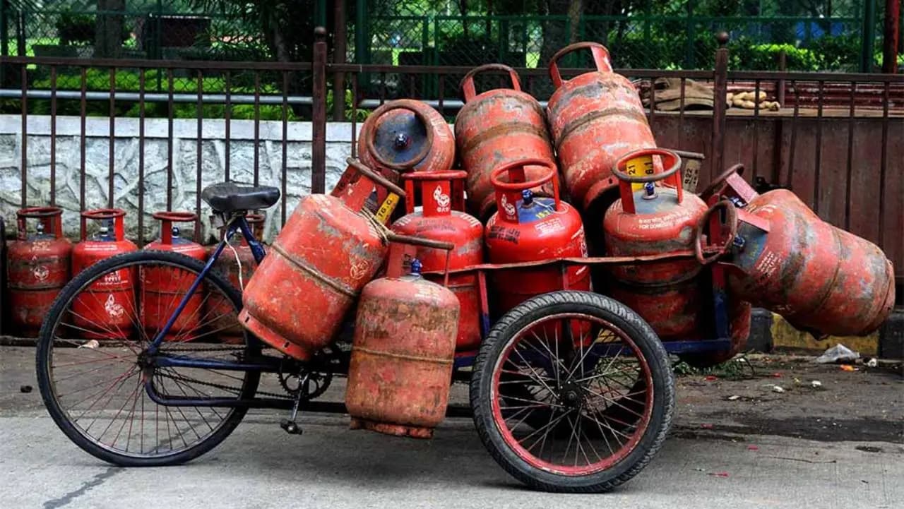 LPG e-KYC Mandatory for All Domestic Consumers Amid Global Fuel Crisis: How to Complete it