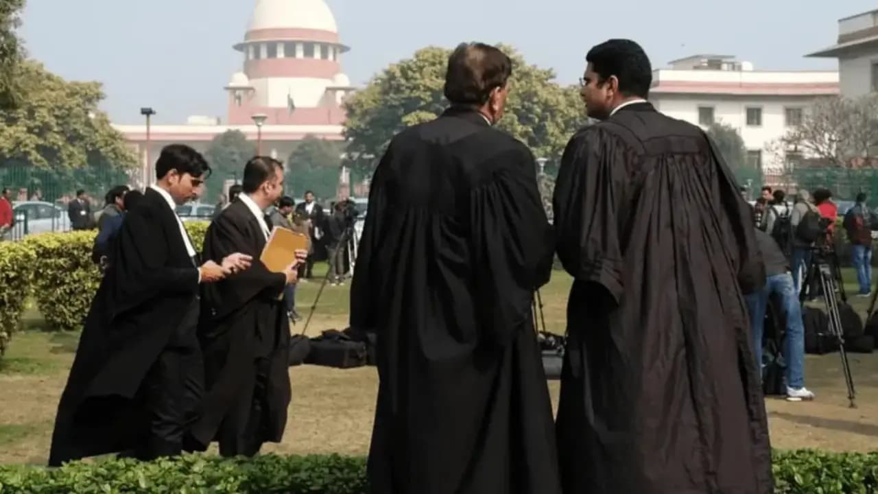Delhi High Court Canteen Halts Cooked Meals Amid LPG Shortage Linked to Global Supply Crisis