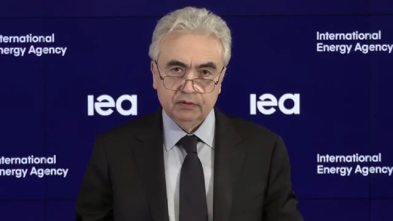 IEA to Release 400 Million Barrels of Emergency Oil Stocks Amid Middle East Crisis