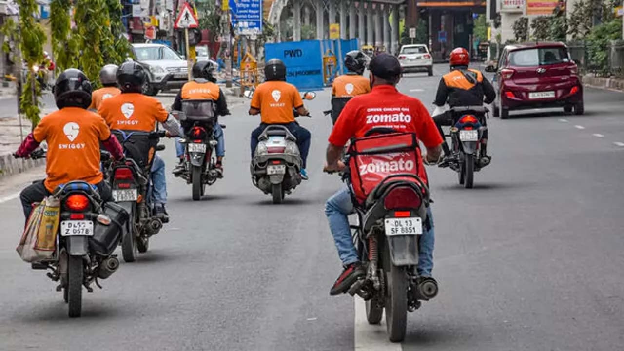 Due to LPG crisis Zomato-Swiggy face extreme losses delivery at rock bottom