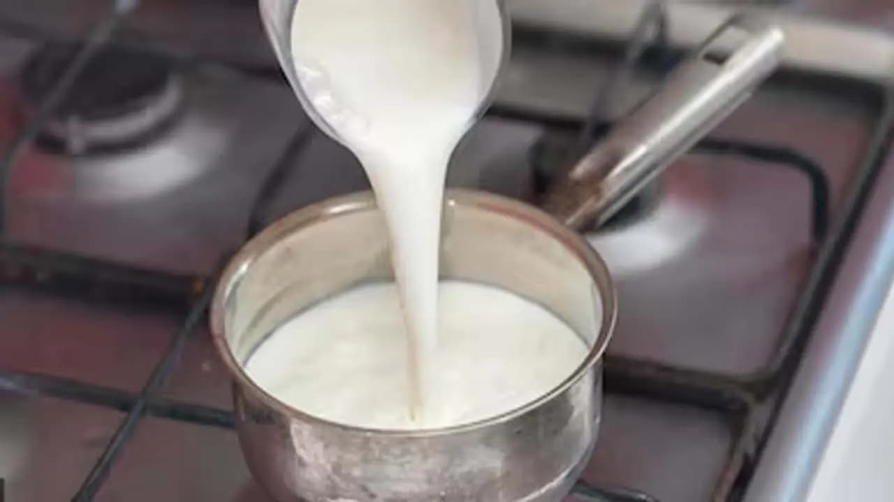 FSSAI issues strict rules for milk producers and sellers to prevent adulteration