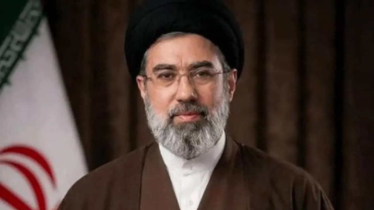 Iran's New Supreme Leader Mojtaba Khamenei Threatens to Keep Strait of Hormuz Closed