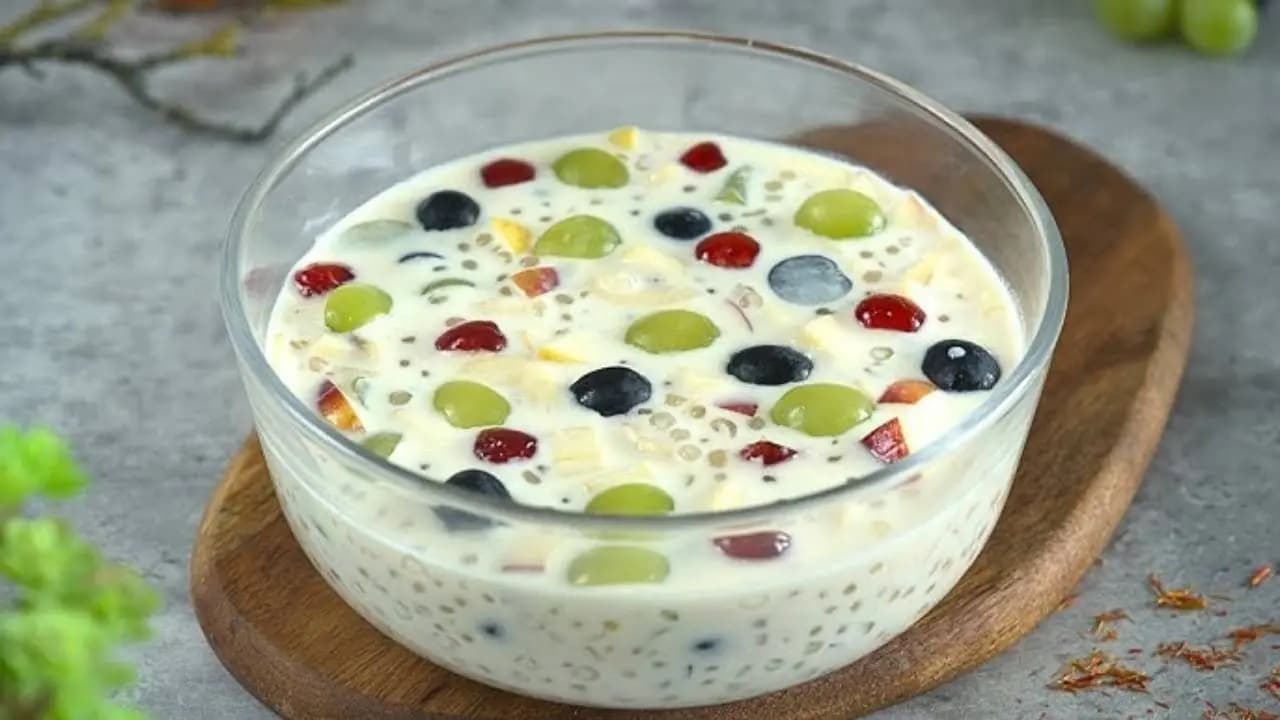Healthy Iftar Recipe: How to Make Refreshing Sabudana Fruit Drink for Ramadan