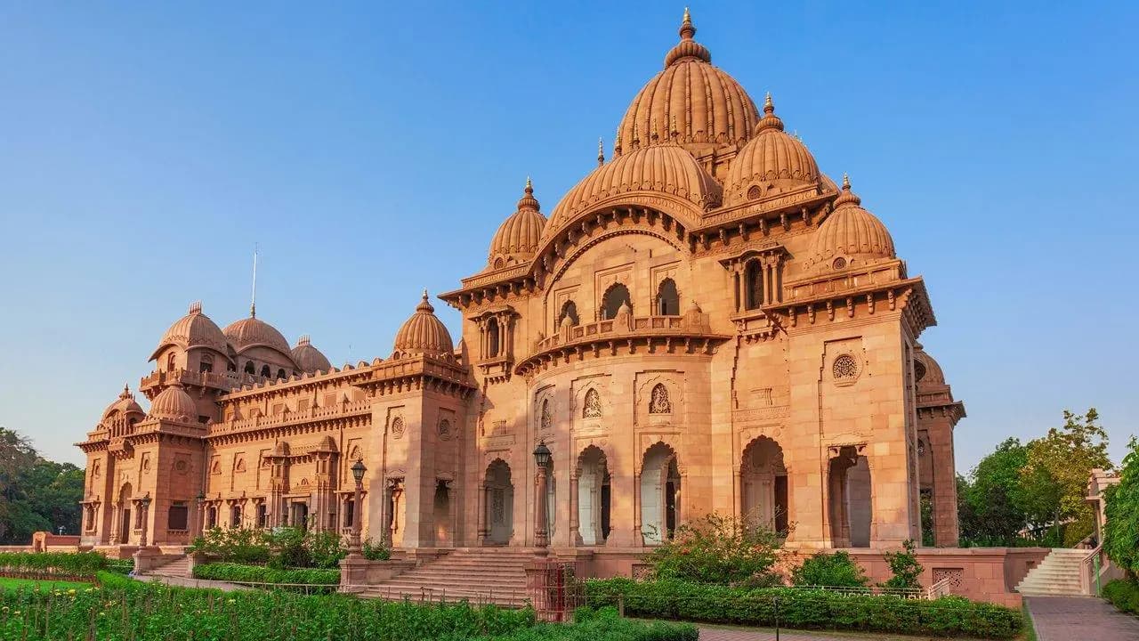 Row Errupts as 91 Belur Math Monks Placed on ‘Under Scrutiny’ Voter List Ahead of Bengal Polls