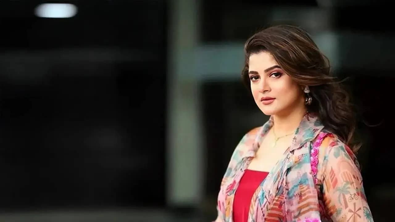 Srabanti Chatterjee on Her Love for Item Songs and Upcoming Web Debut in Thakumar Jhuli