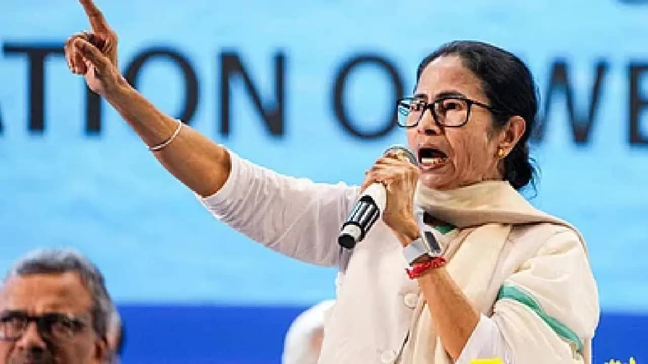 CM Mamata Banerjee Announces DA Arrears for Bengal Government Employees 