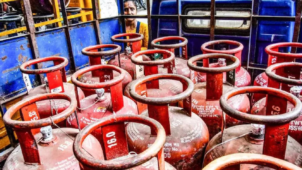 Central Govt Tells Bombay HC Diplomatic Efforts Underway to Stabilize LPG Supply Amid Global War