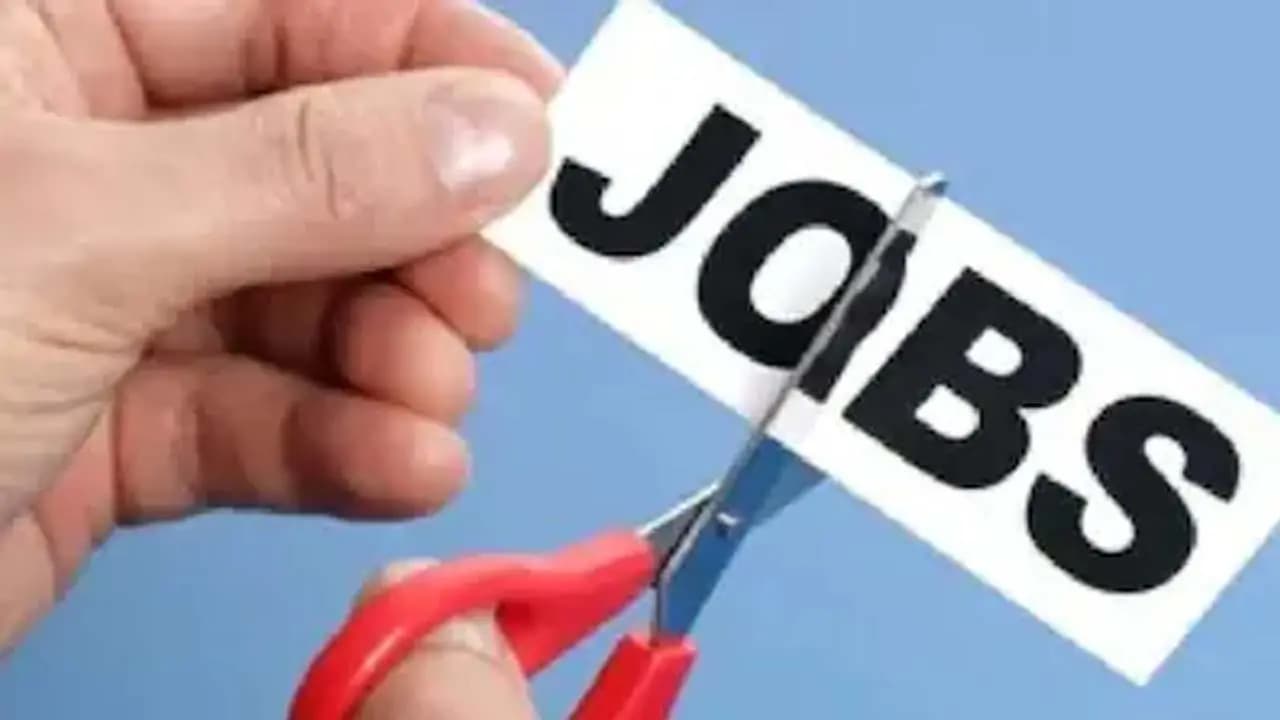 HSBC may cut up to 20000 jobs