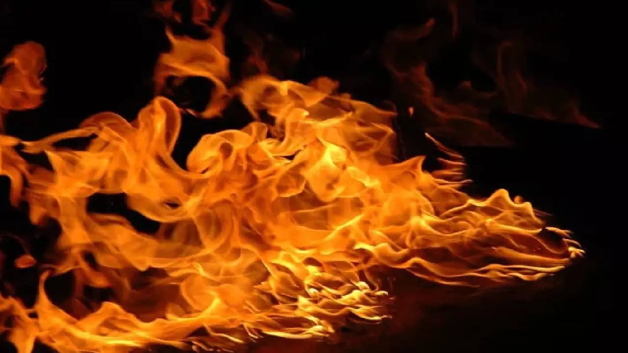 One Dead, Multiple Injured in Bomb Explosion at Abandoned House in Bhangar's Chaltaberia 