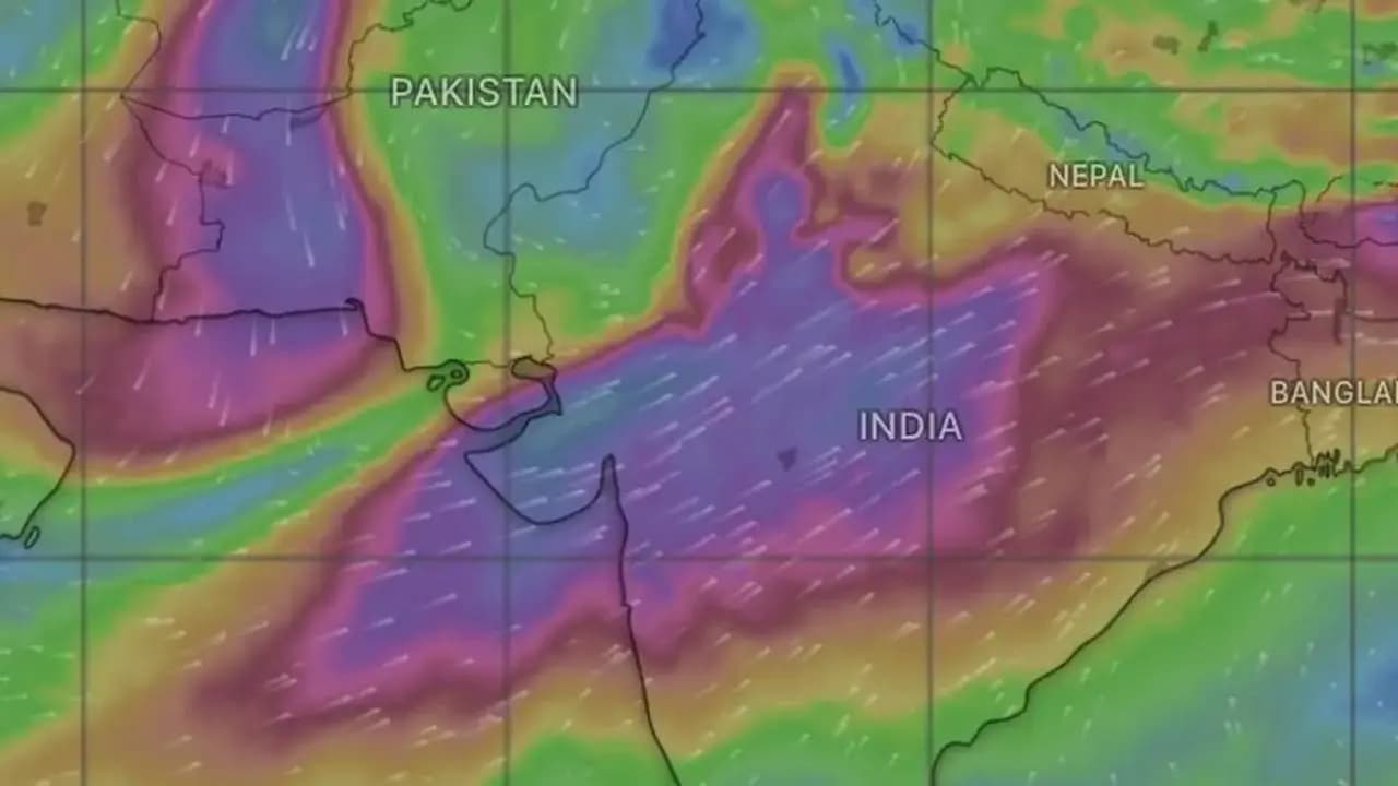 Western Disturbance Triggers Unusual March Rain and Hailstorms Across West Bengal and North India