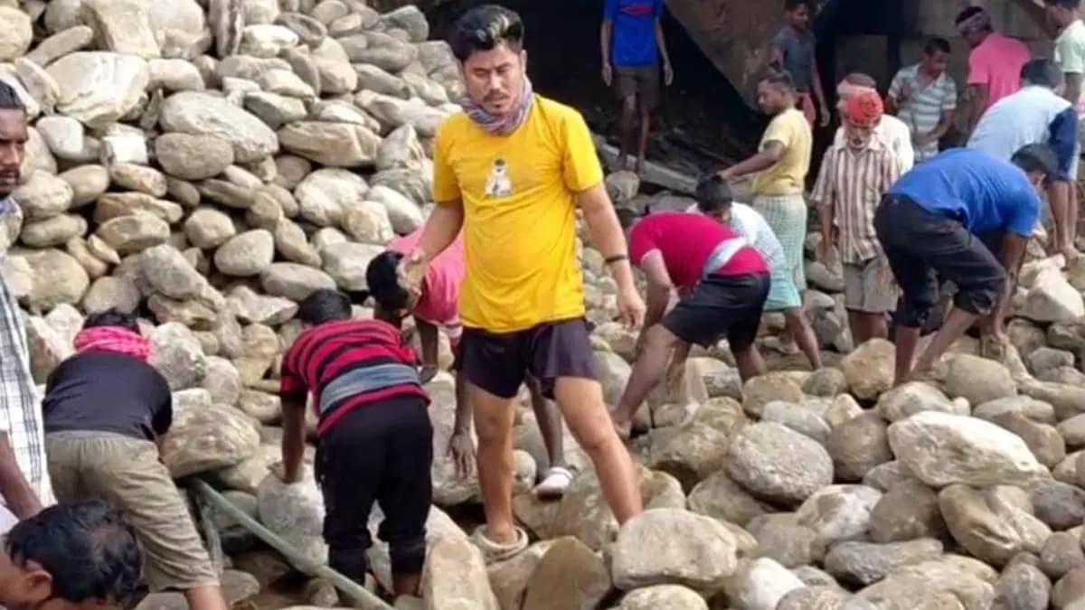 Five bodies rescued from nagrakata tea garden