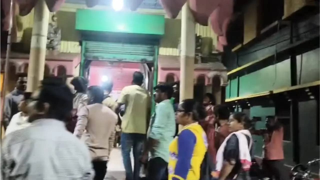 West Bengal Assembly Election:  Bally BJP Candidate Sanjay Singh Faces Massive Protest