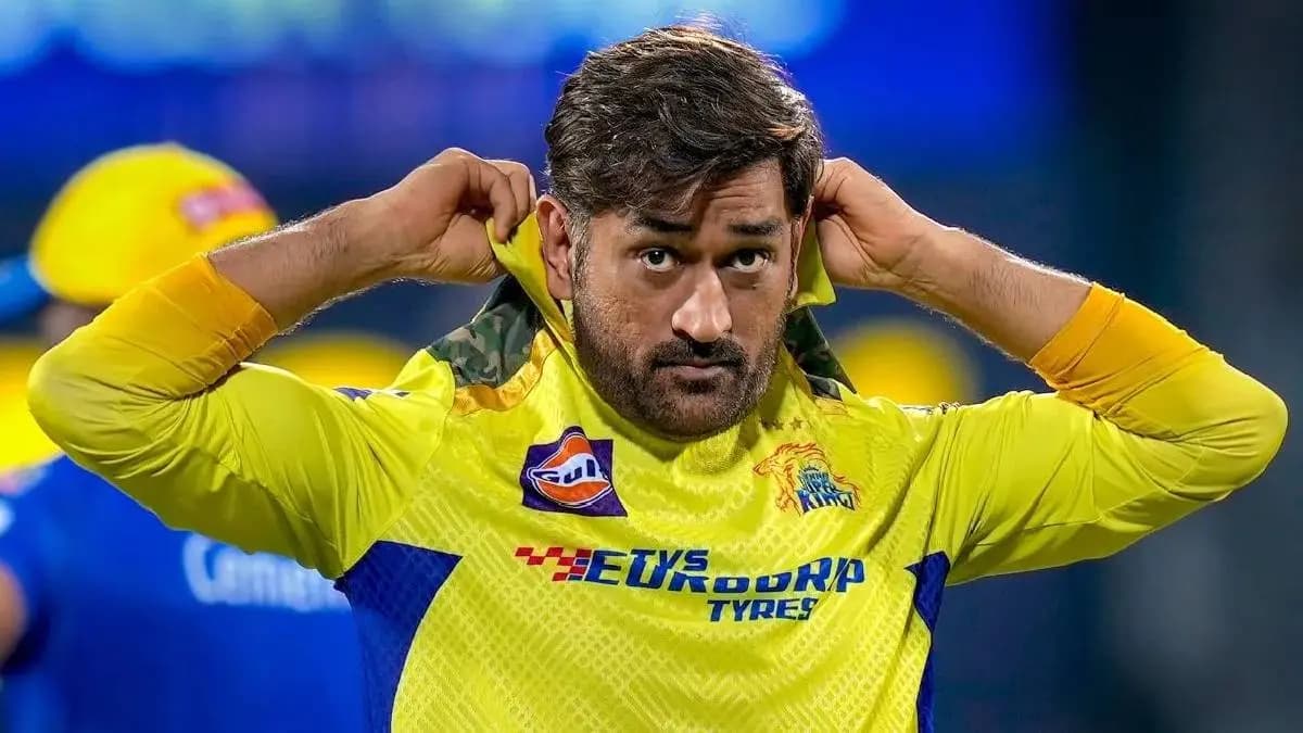 MS Dhoni Surpasses Amitabh Bachchan And SRK To Top List Of Endorsements With Record Numbers spt