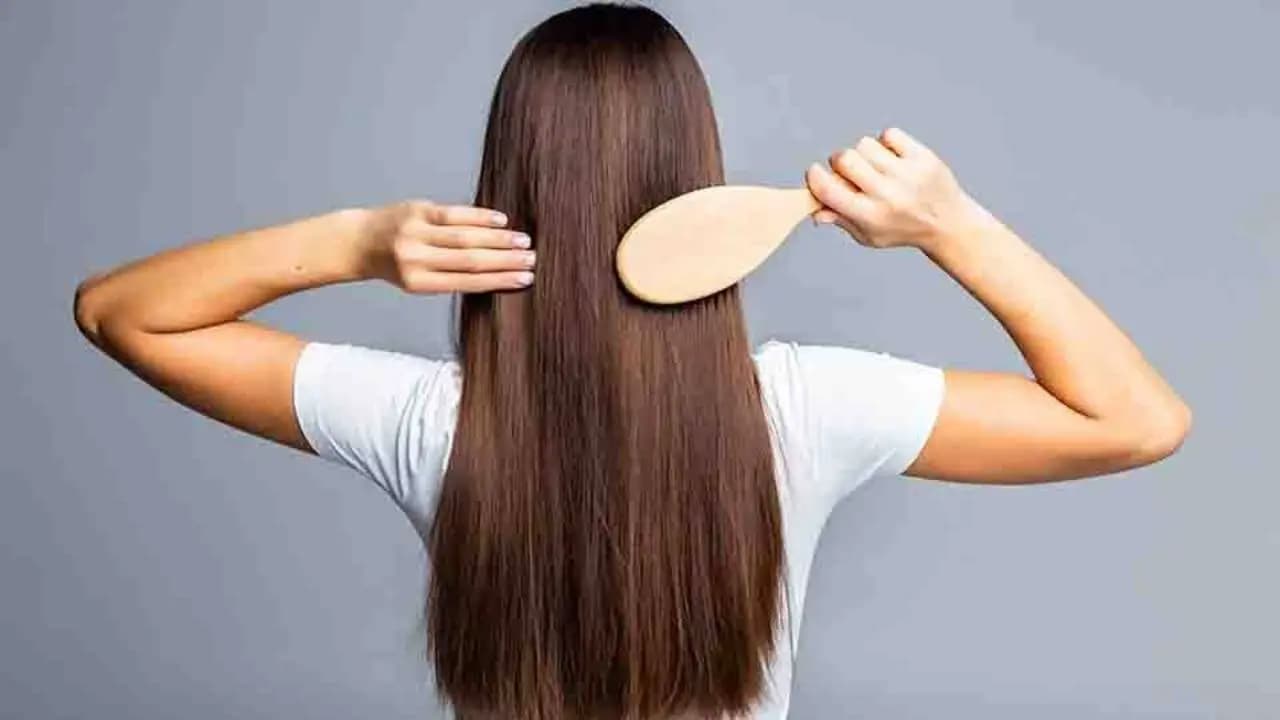 How Natural Remedies Help to Reduce Hair Fall and Boost Growth