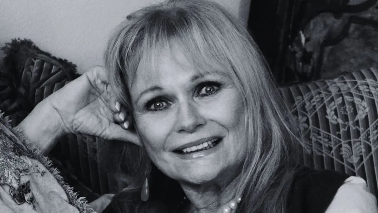 Valerie Perrine Dies at 82: Oscar-Nominated ‘Superman’ Star and ‘Lenny’ Actress Passes Away