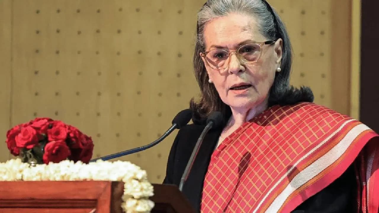 Sonia Gandhi Hospitalized: Congress Leader Admitted to Sir Ganga Ram Hospital in Delhi