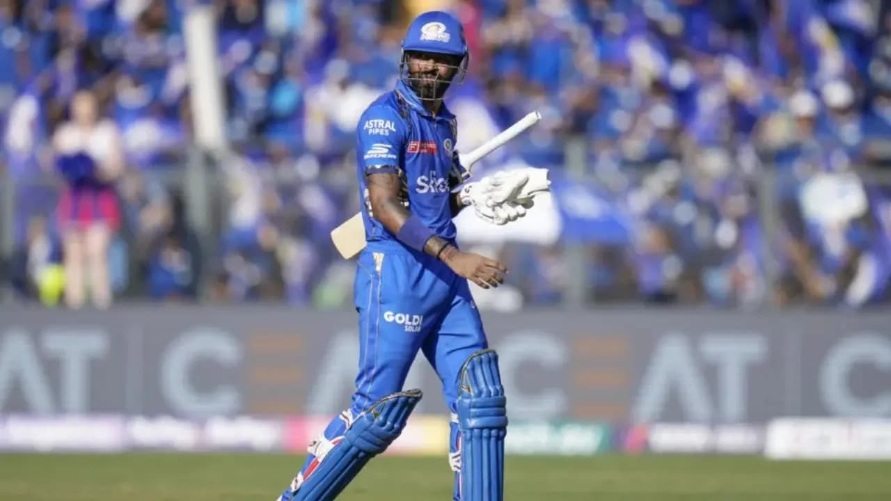 IPL 2026:  Ravichandran  Ashwin stated that Mumbai Indians should make Suryakumar Yadav the captain of the franchise ahead of Hardik Pandya 