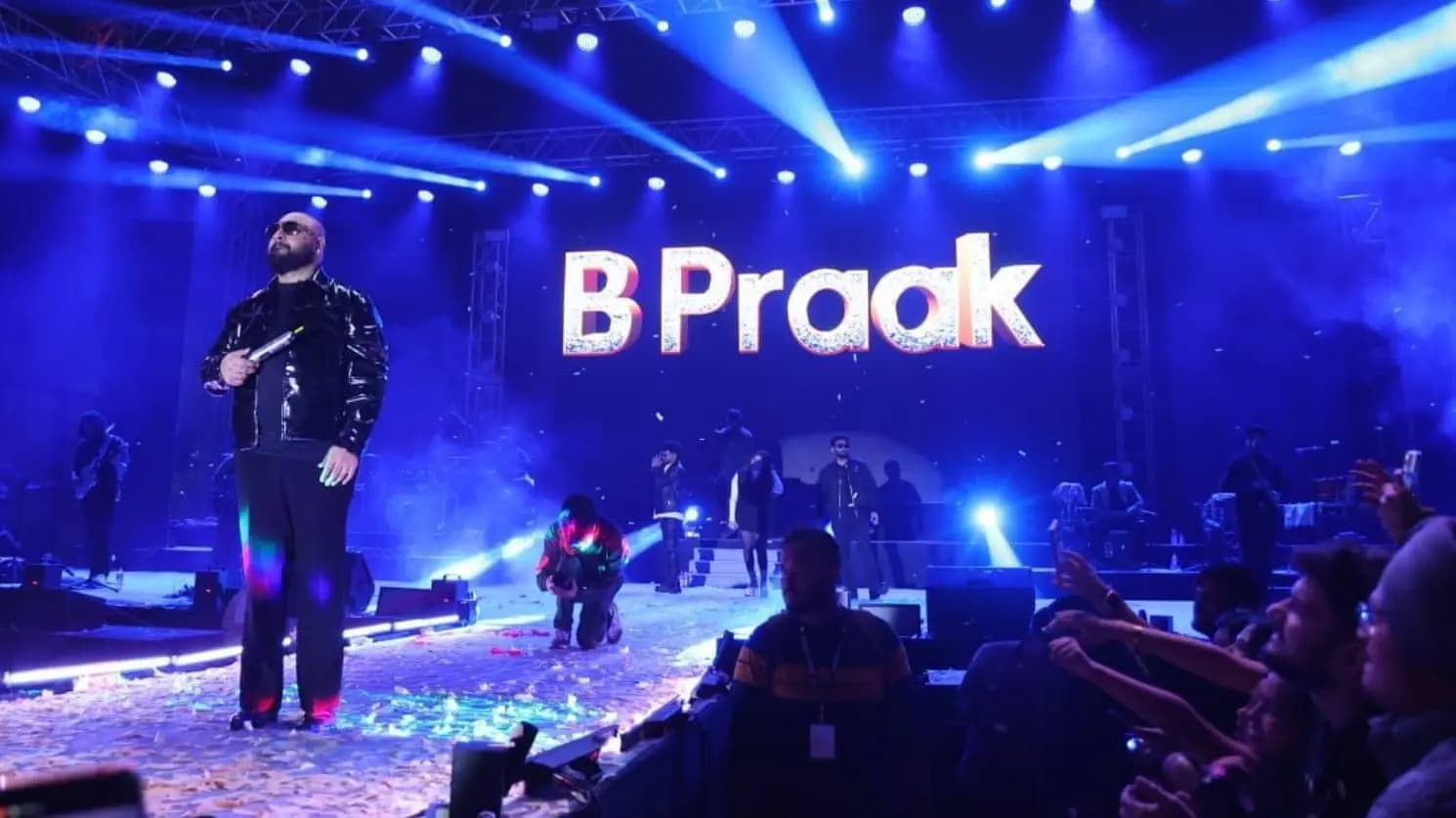 b praak rocks kolkata with a soul stirring performance ent