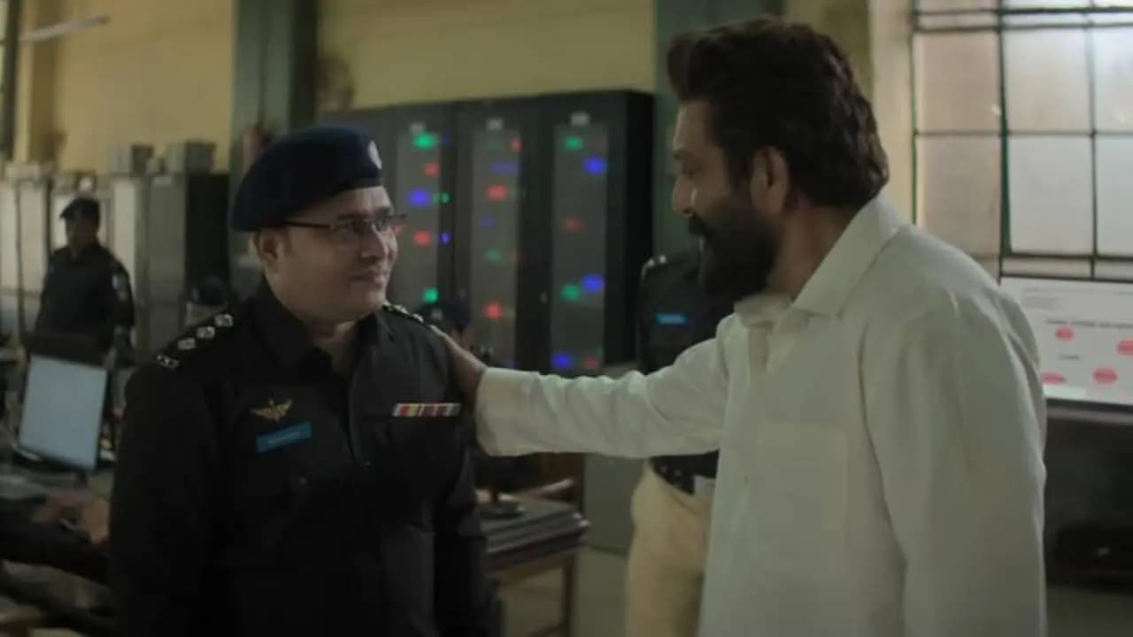 Dhurandhar 2 Near Rs 1000 Crore; Actor Aditya Uppal Receives Death Threats From Pakistan