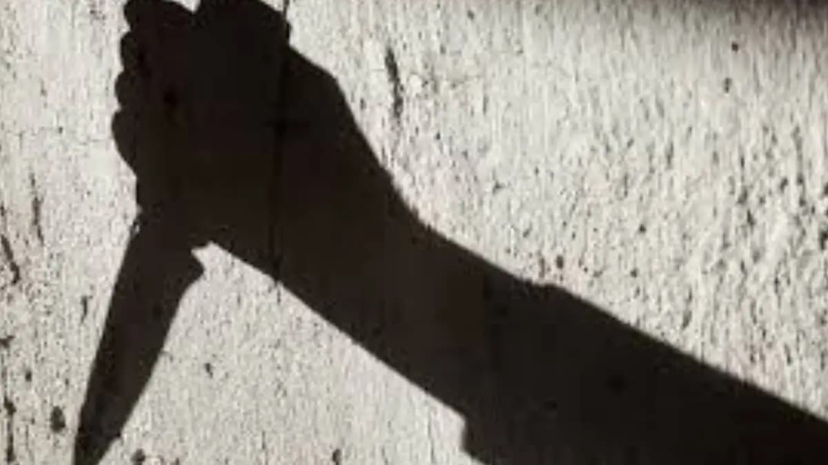 UP man catches gay partner stabs him in genitals