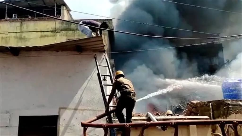 Fire: বৃহস্পতির পর ফের শুক্রবার অগ্নিকাণ্ড মহেশতলায় 