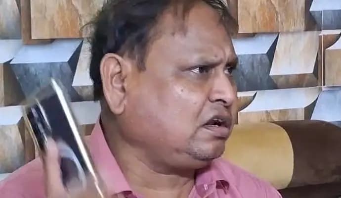 tmc mla humayun kabir lodge police complain against tmc leader