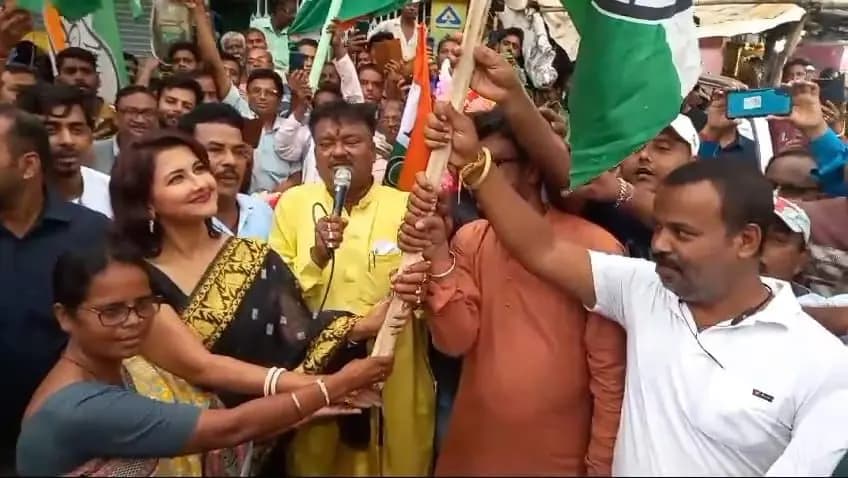 BJP leaders join TMC 