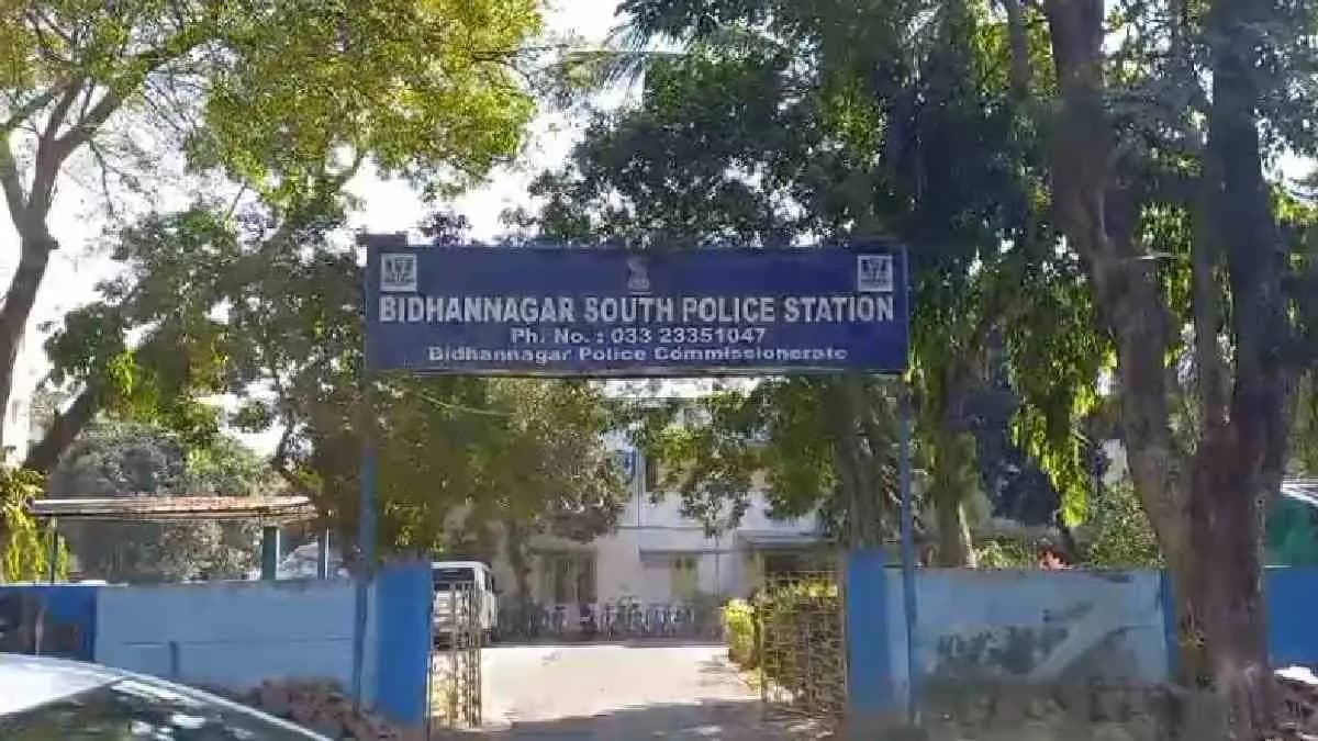 Bike Driver allegedly ran over by car in saltlake 