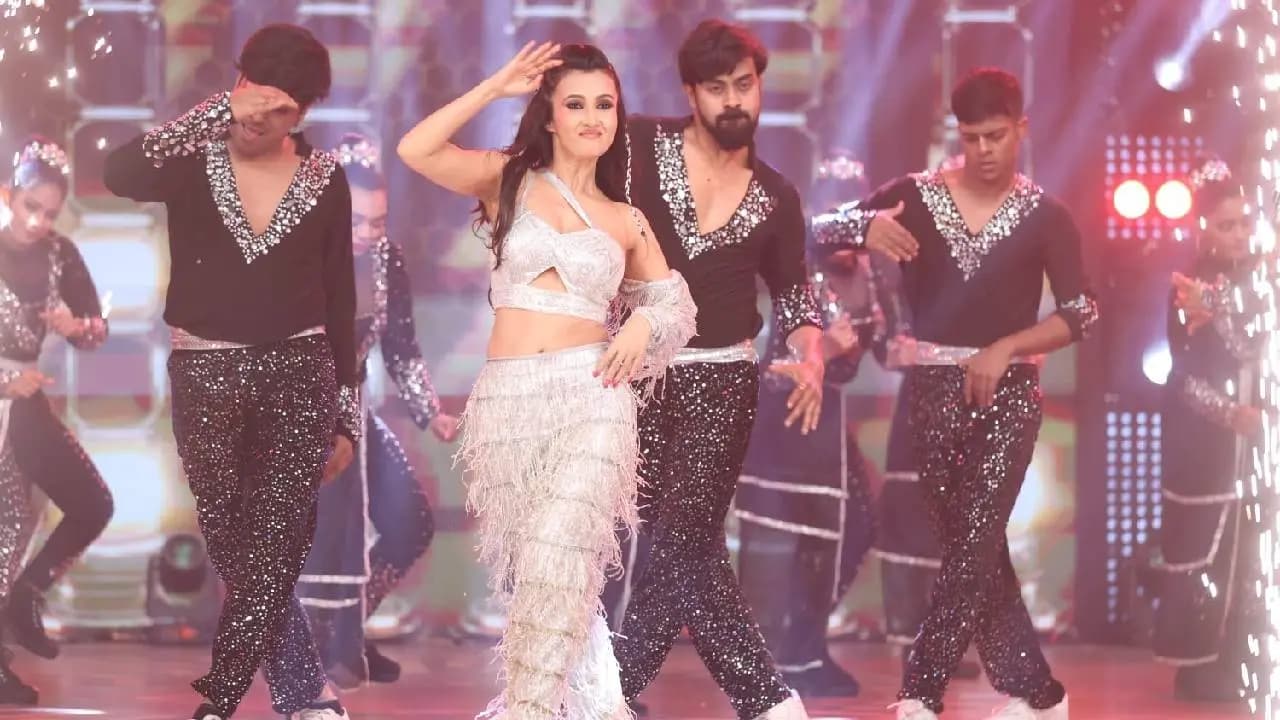 Monami Ghosh to Perform at Sun Bangla Praner Utsab; Catch Her High-Octane Act on March 31