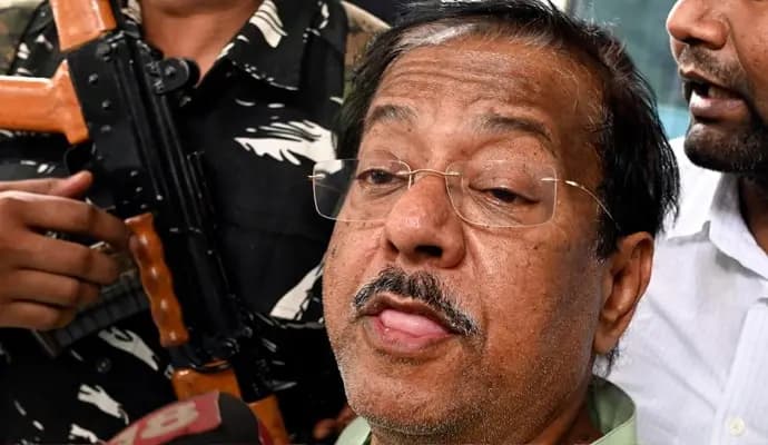 MINISTER JYOTIPRIYA MALLIK ADMIT TO SSKM