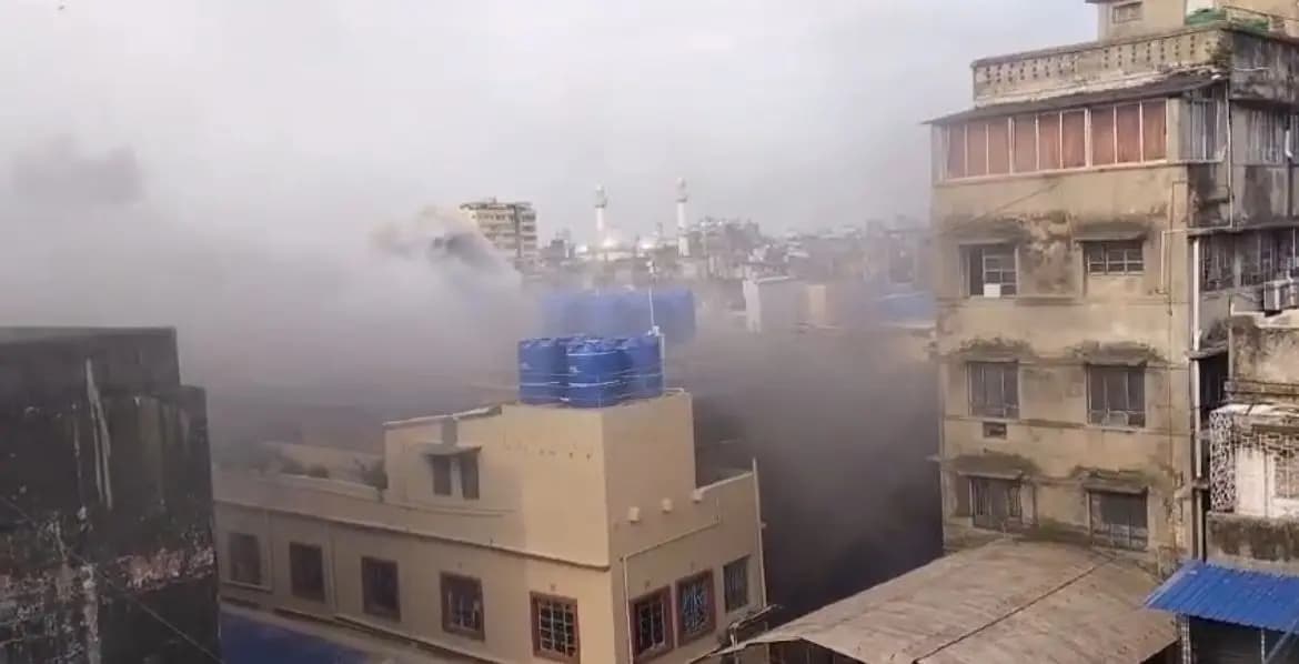 Fire in Barabazar Mehta building