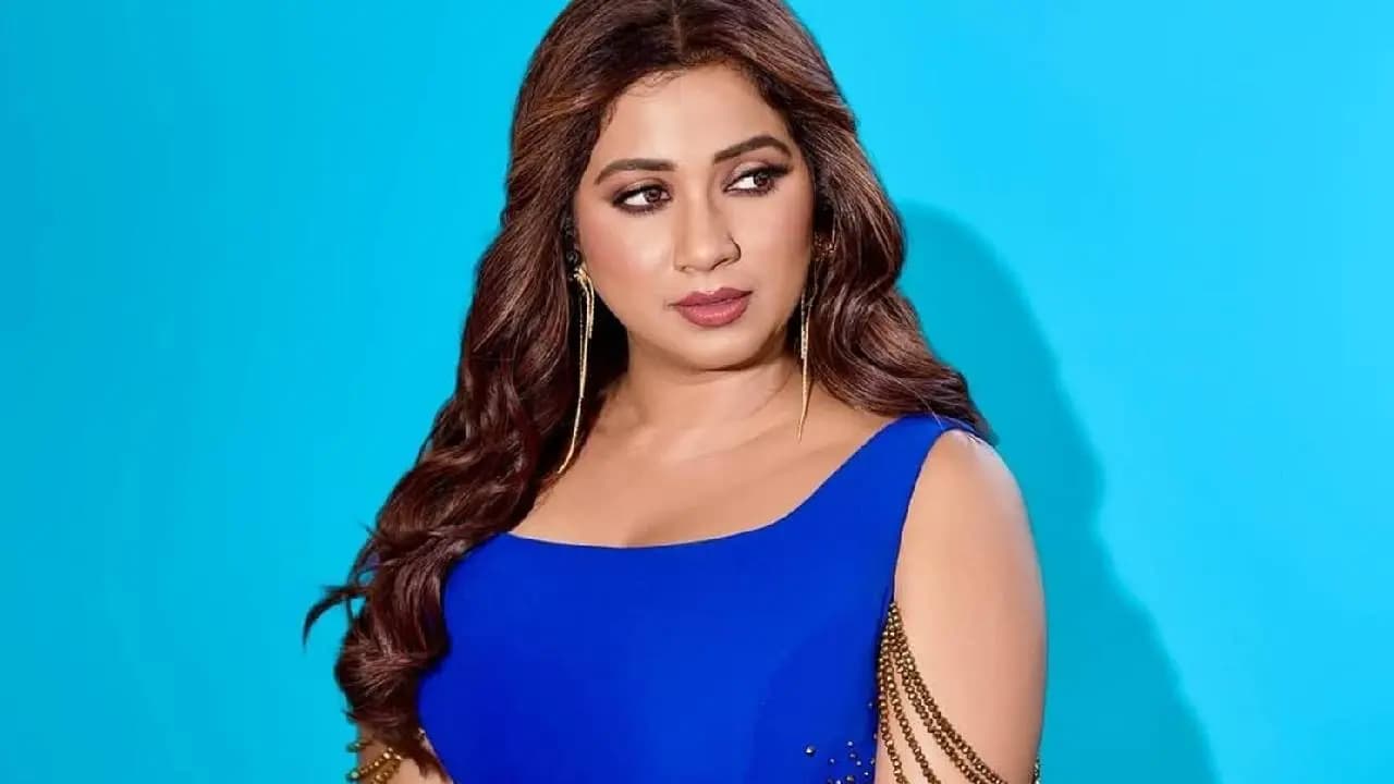 Shreya Ghoshal steps into acting recreates K3G scene 