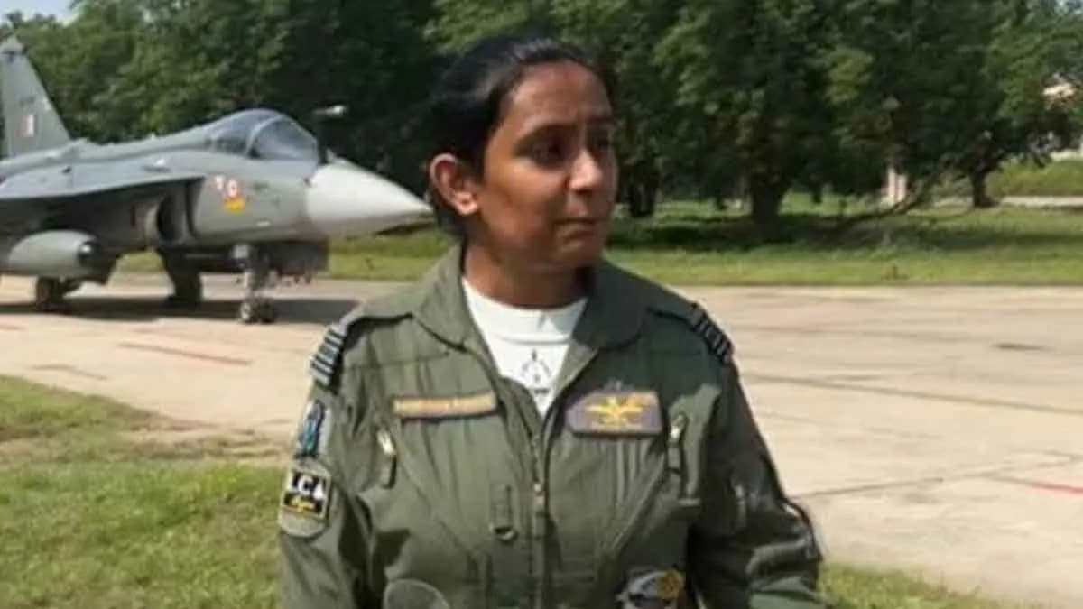 Mohana Singh Becomes First Woman Fighter Pilot In Tejas gnr