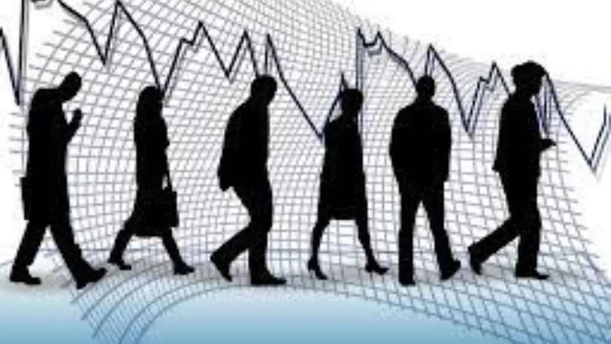 Indian faces tremendous economic disparity have no job security