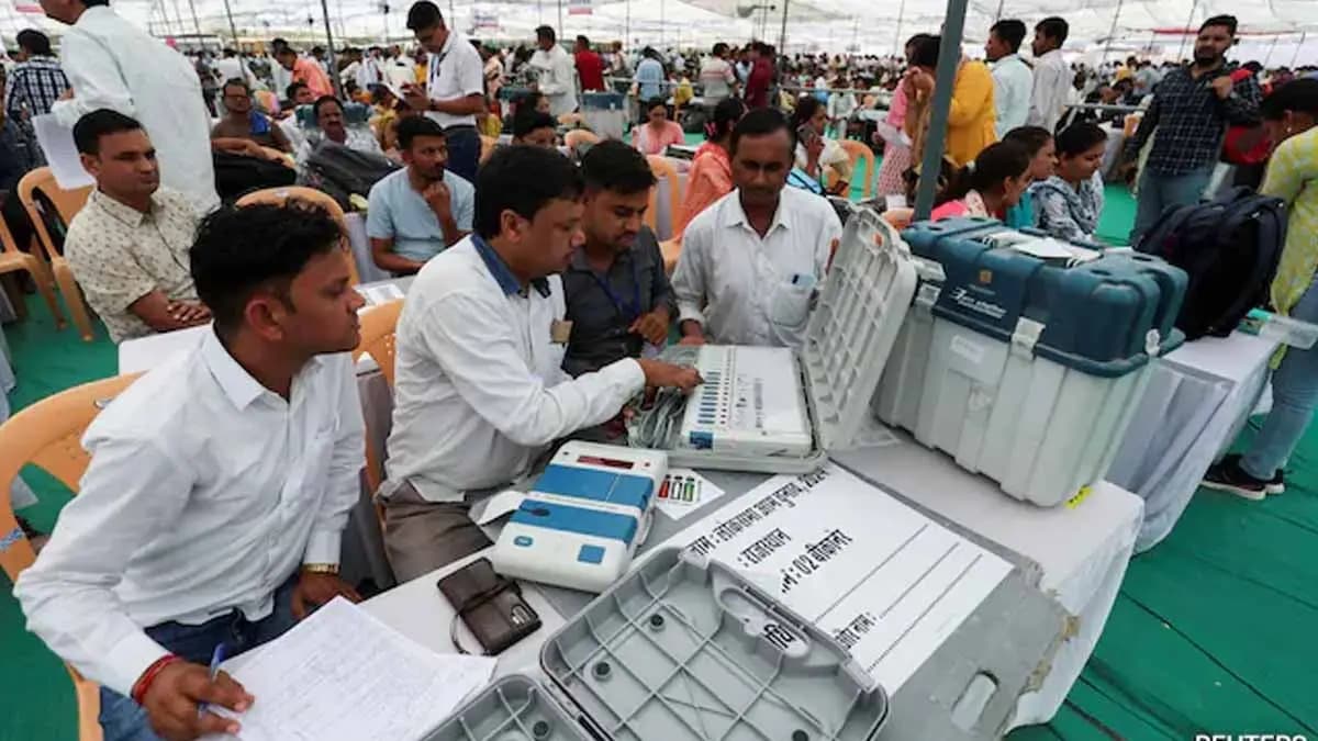 Over 900 Voters Above The Age Of 100 In 1st Phase Of Jharkhand Polls gnr 