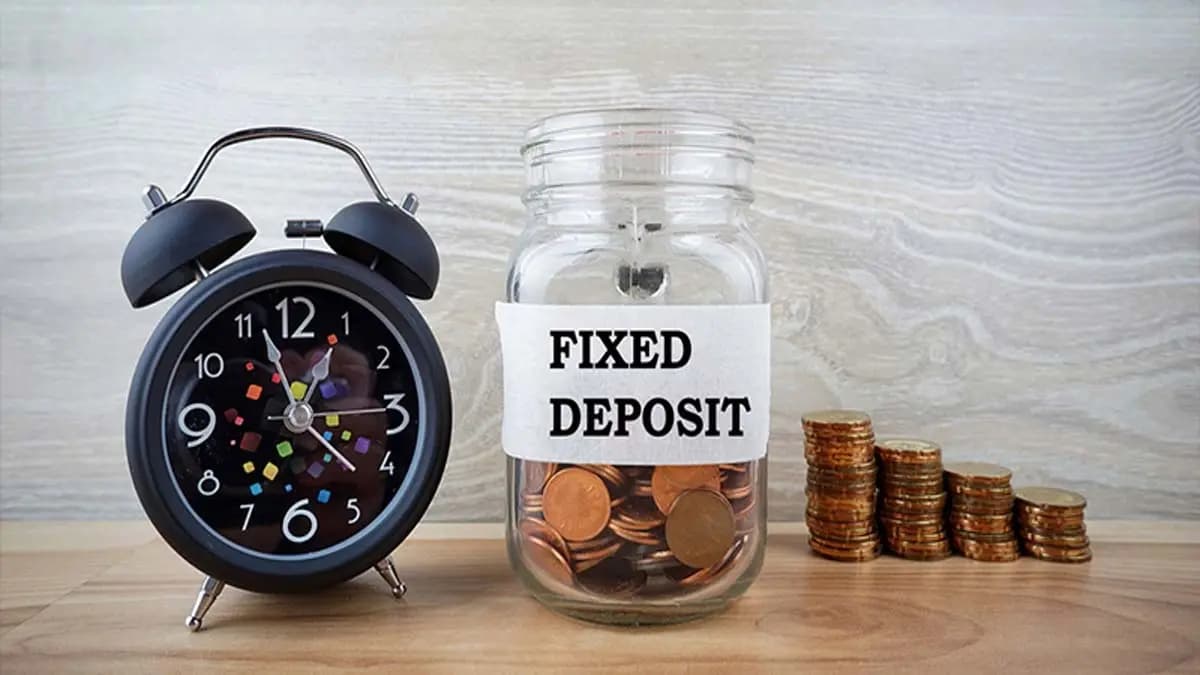 How much income can you get on an FD of Rs one lakh Know the best offers from government and private banks