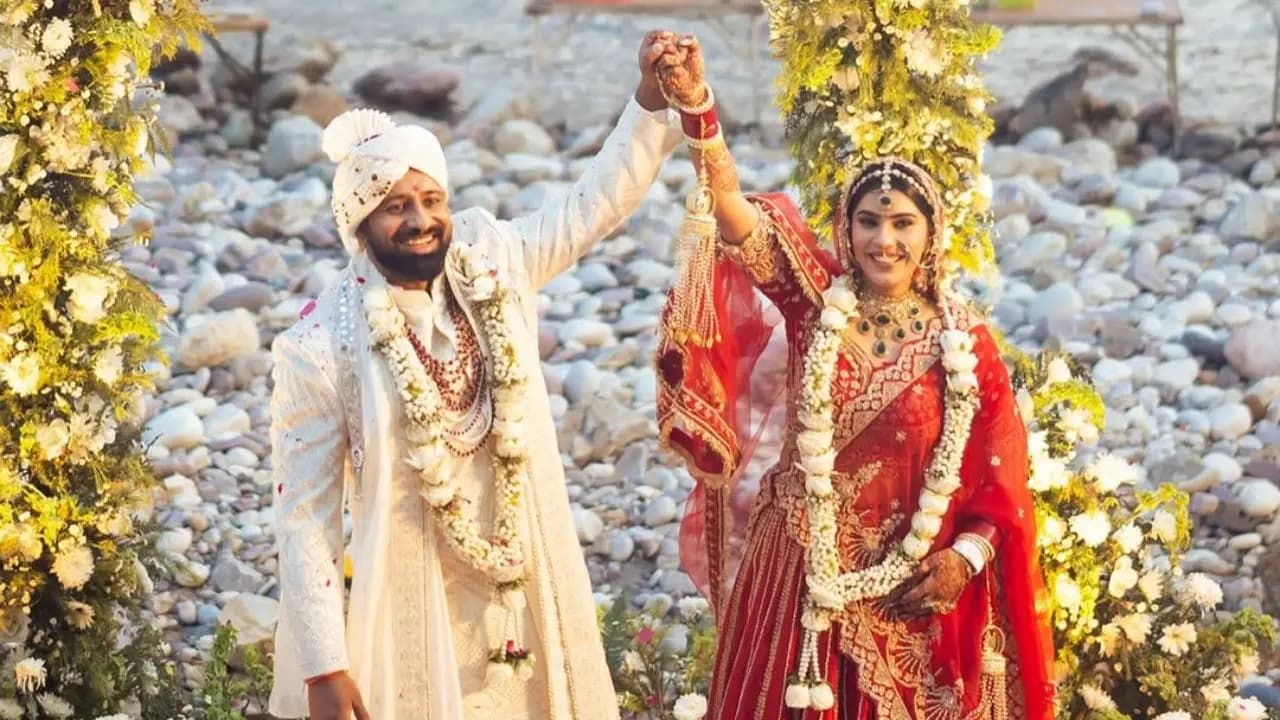 Rajat Dalal marries his girlfriend, The newlyweds shares first photo
