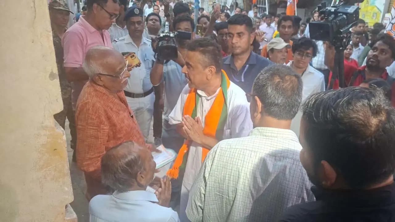 BJP candidate Suvendu Adhikari had to face Joy Bangla slogans while campaigning in Bhawanipore 