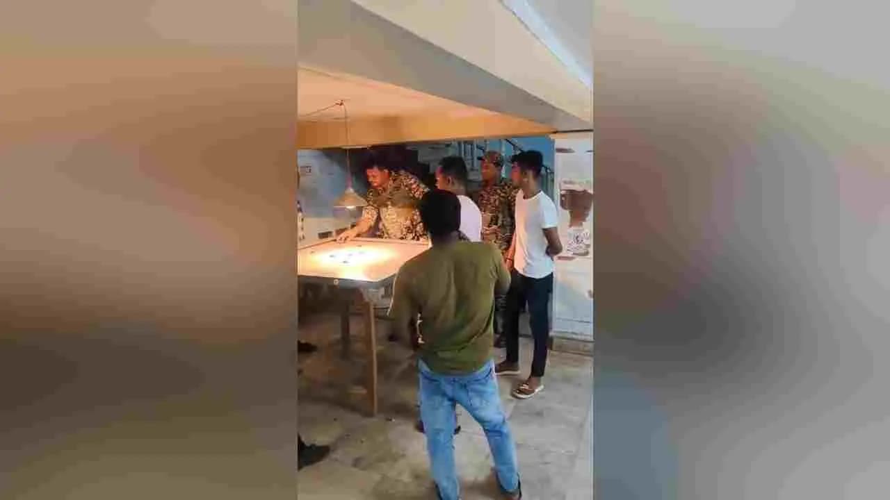 Three Central Force Jawans Suspended for Allegedly Playing Carrom at Siuri TMC Office