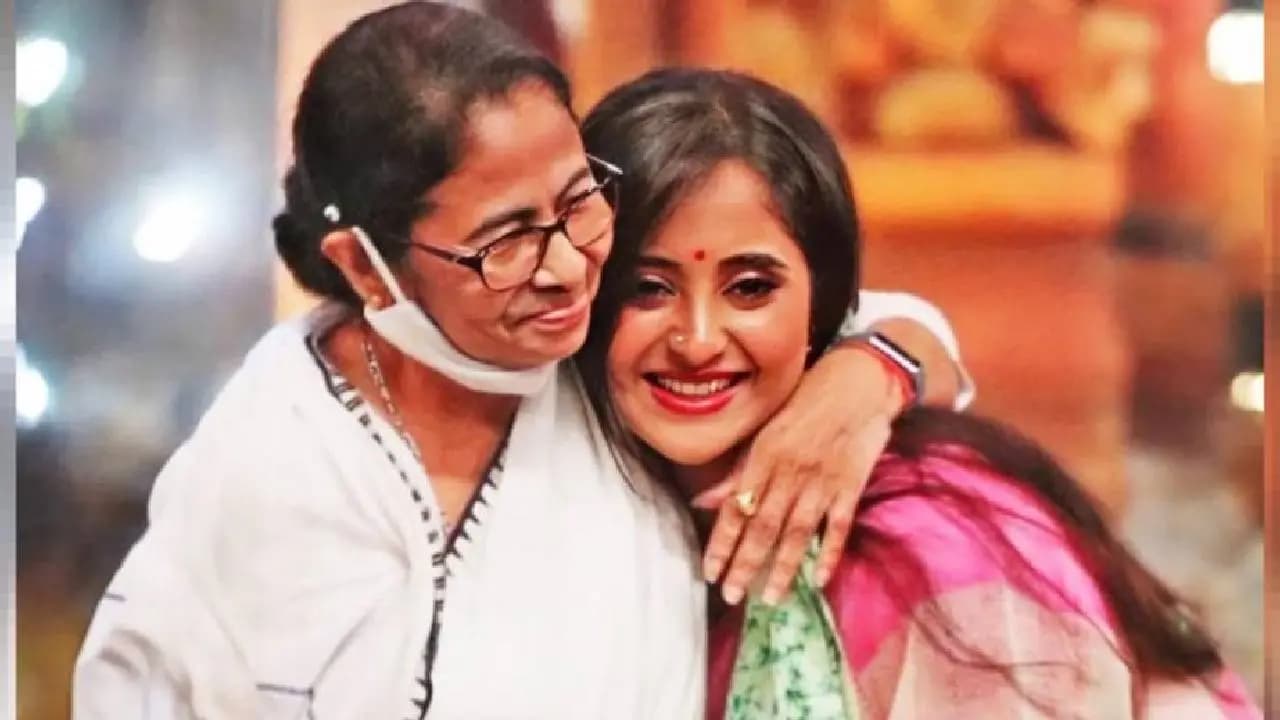 Soumitrisha Kundu s election Campaigning for TMC in Nadia 