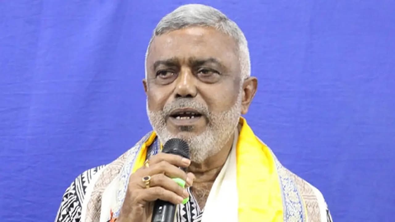 Sources says Debashis Kumar appears at ED office