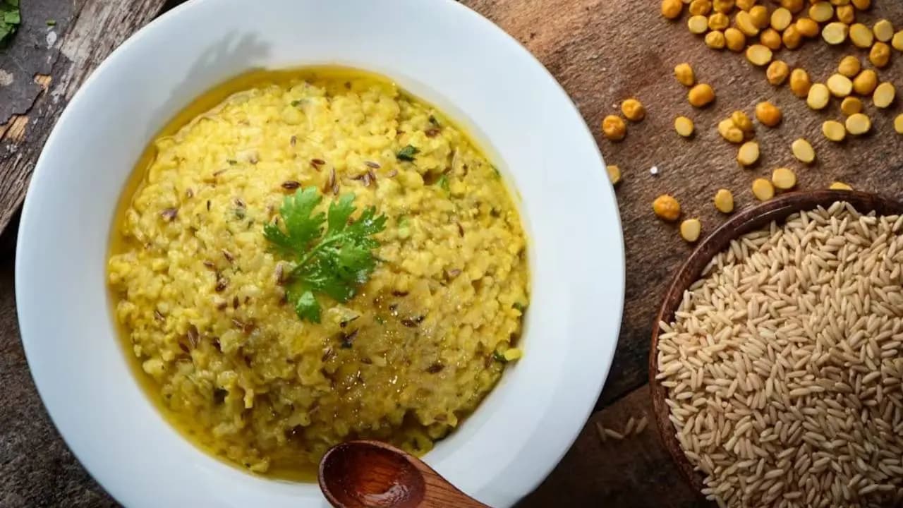 Barley Khichdi Recipe: A Healthy and Light Summer Meal to Improve Digestion and Stay Cool