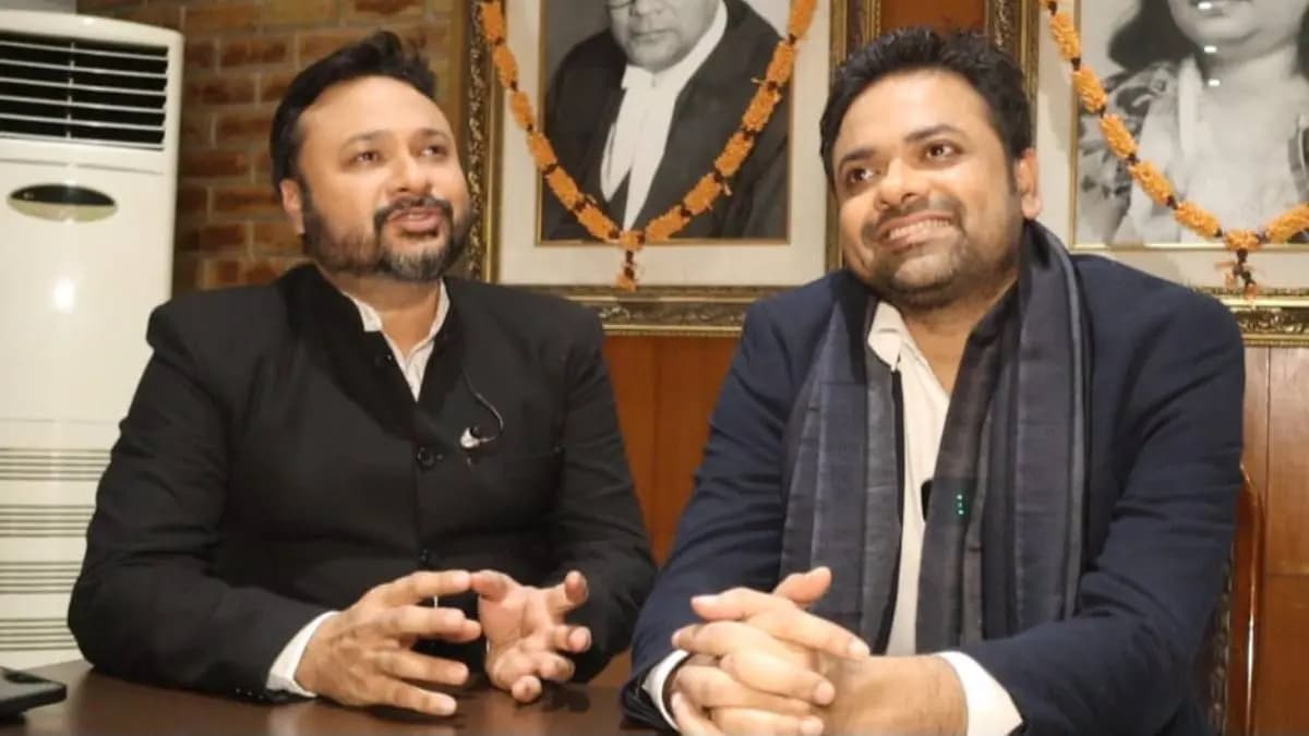  Sourendro malik and soumyojit das mesmerized musical performance at kolkata ent